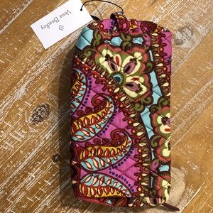 NWT Vera Bradley Resort Medallion Cosmetic Bag